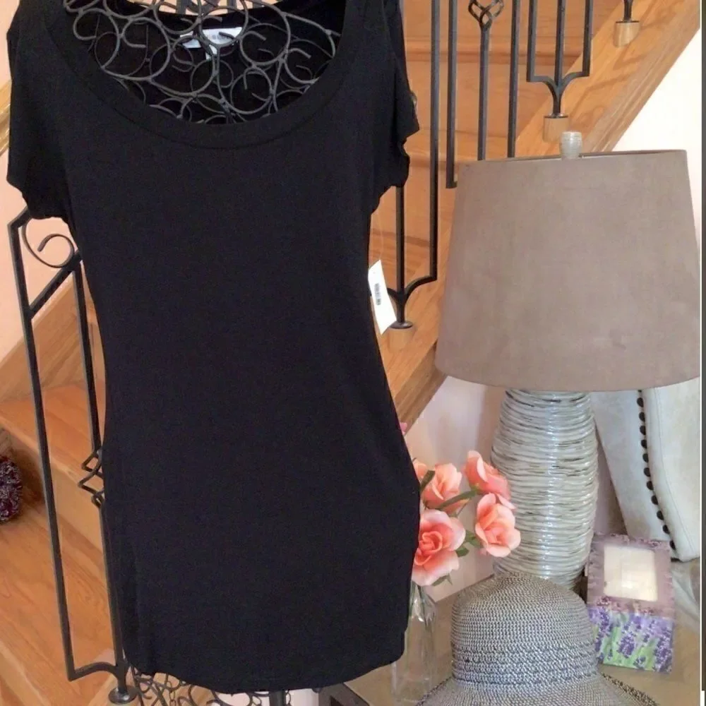 LIME BLUE SCOOP NECK BLACK TEE L NWT